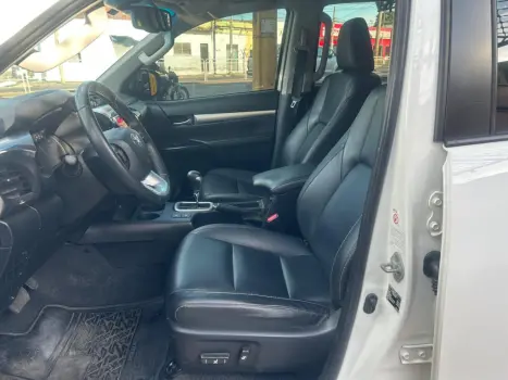 TOYOTA Hilux Caminhonete 2.8 16V SRV 4X4 DIESEL CABINE DUPLA AUTOMTICO, Foto 10