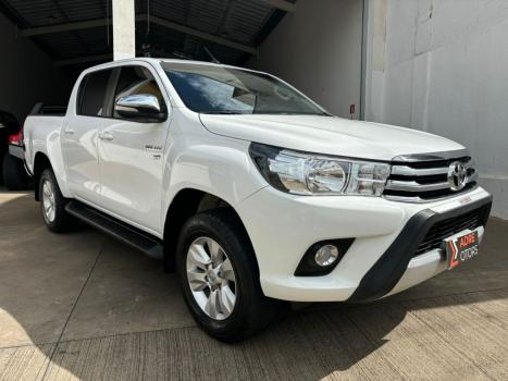 TOYOTA Hilux Caminhonete 2.7 16V 4P SRV FLEX CABINE DUPLA AUTOMTICO, Foto 1