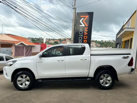 TOYOTA Hilux Caminhonete 2.8 16V SRV 4X4 DIESEL CABINE DUPLA AUTOMTICO, Foto 7