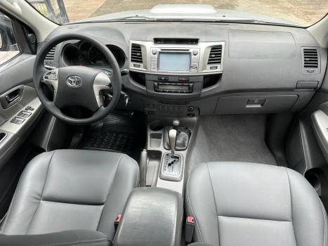 TOYOTA Hilux Caminhonete 3.0 16V 4P 4X4 SRV TURBO DIESEL CABINE DUPLA AUTOMTICO, Foto 6