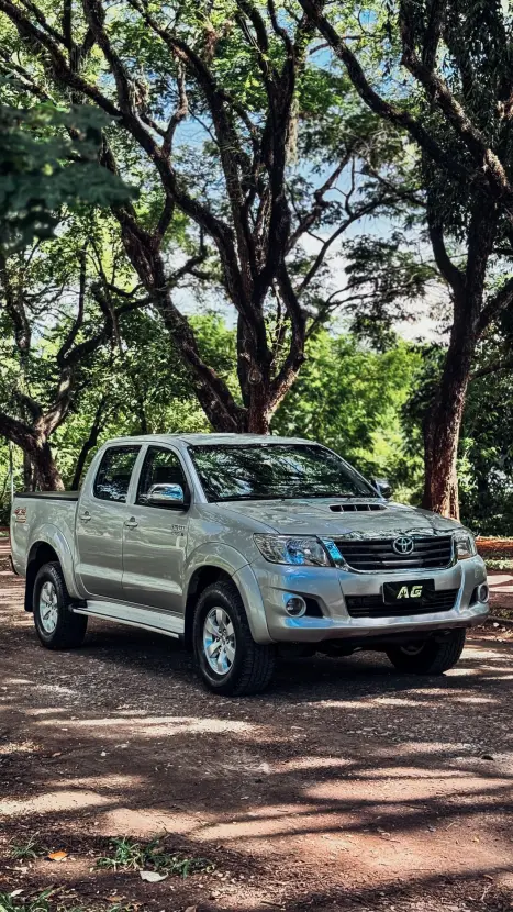 TOYOTA Hilux Caminhonete 3.0 4P 4X4 SRV TURBO DIESEL CABINE DUPLA AUTOMTICO, Foto 7