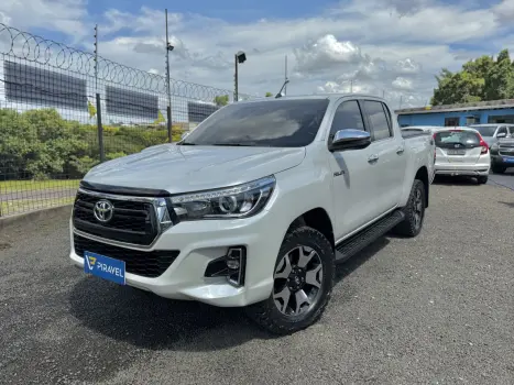 TOYOTA Hilux Caminhonete 2.8 16V SRX 50 ANOS 4X4 TURBO DIESEL CABINE DUPLA AUTOMTICO, Foto 3