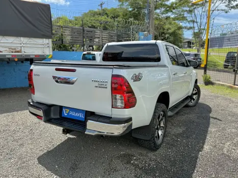 TOYOTA Hilux Caminhonete 2.8 16V SRX 50 ANOS 4X4 TURBO DIESEL CABINE DUPLA AUTOMTICO, Foto 5