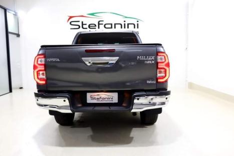 TOYOTA Hilux Caminhonete 2.8 16V SRX 4X4 DIESEL CABINE DUPLA AUTOMTICO, Foto 12