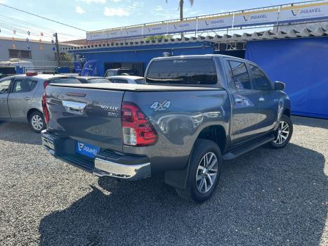 TOYOTA Hilux Caminhonete 2.8 16V SRV 4X4 DIESEL CABINE DUPLA AUTOMTICO, Foto 4