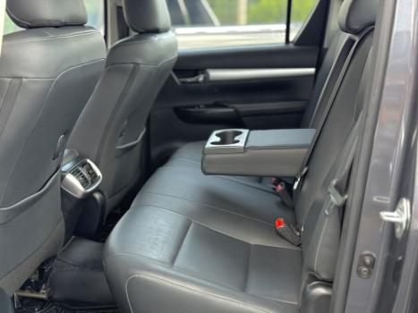 TOYOTA Hilux Caminhonete 2.8 16V SRV 4X4 DIESEL CABINE DUPLA AUTOMTICO, Foto 17