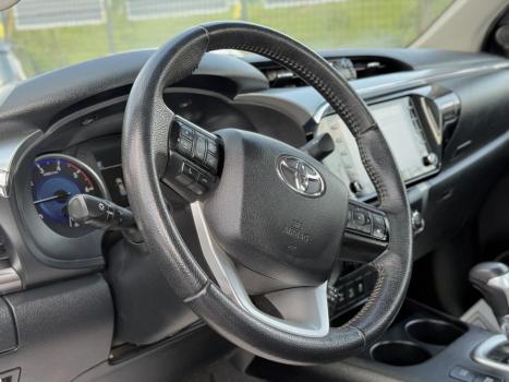 TOYOTA Hilux Caminhonete 2.8 16V SRV 4X4 DIESEL CABINE DUPLA AUTOMTICO, Foto 19