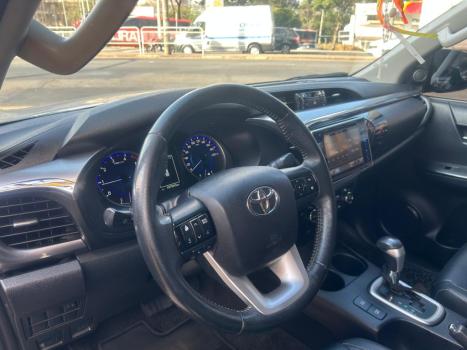 TOYOTA Hilux Caminhonete 2.8 16V SRV 4X4 DIESEL CABINE DUPLA AUTOMTICO, Foto 7