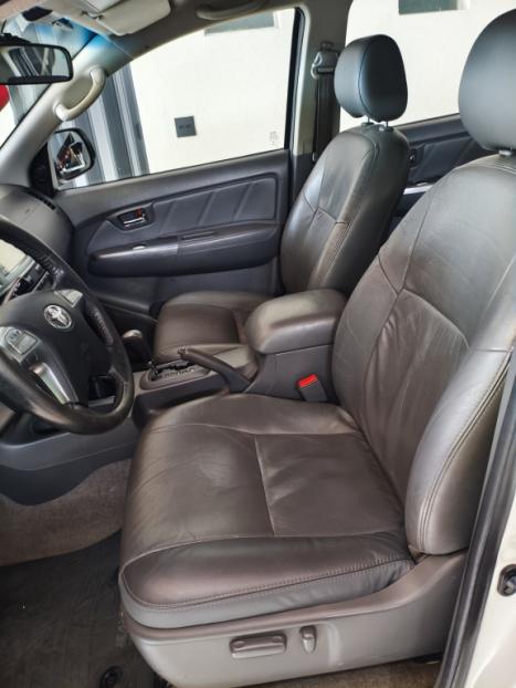 TOYOTA Hilux Caminhonete 3.0 4P SRV DIESEL CABINE DUPLA, Foto 9