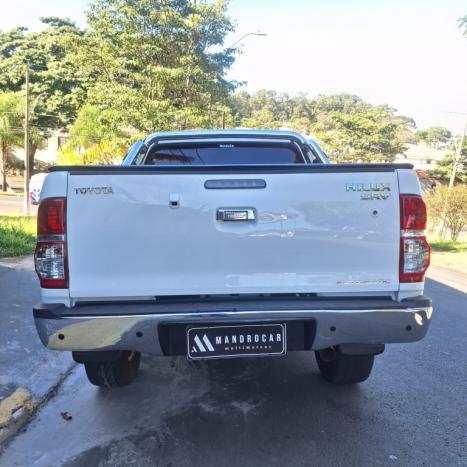 TOYOTA Hilux Caminhonete 2.7 16V 4P SRV FLEX 4X4  CABINE DUPLA AUTOMTICO, Foto 4