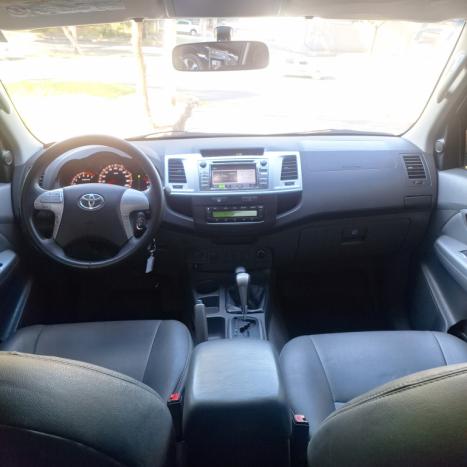TOYOTA Hilux Caminhonete 2.7 16V 4P SRV FLEX 4X4  CABINE DUPLA AUTOMTICO, Foto 8