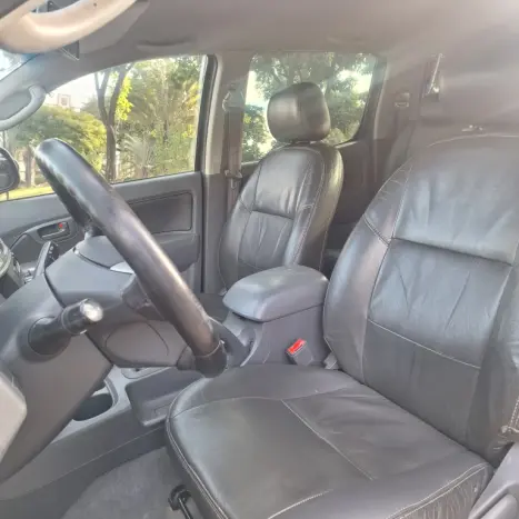 TOYOTA Hilux Caminhonete 2.7 16V 4P SR FLEX CABINE DUPLA AUTOMTICO, Foto 9