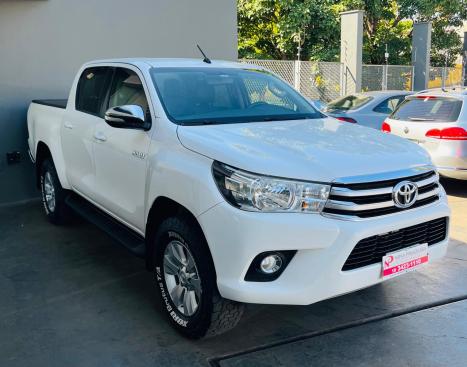 TOYOTA Hilux Caminhonete 2.8 16V SRV 4X4 DIESEL CABINE DUPLA AUTOMTICO, Foto 1