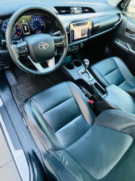 TOYOTA Hilux Caminhonete 2.8 16V SRV 4X4 DIESEL CABINE DUPLA AUTOMTICO, Foto 11