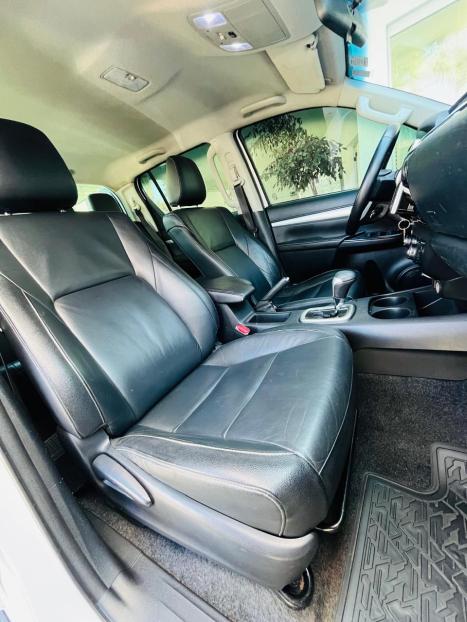 TOYOTA Hilux Caminhonete 2.8 16V SRV 4X4 DIESEL CABINE DUPLA AUTOMTICO, Foto 14