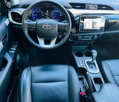 TOYOTA Hilux Caminhonete 2.8 16V SRV 4X4 DIESEL CABINE DUPLA AUTOMTICO, Foto 16