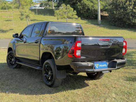 TOYOTA Hilux Caminhonete 2.8 16V SRX 4X4 TURBO DIESEL CABINE DUPLA AUTOMTICO, Foto 4