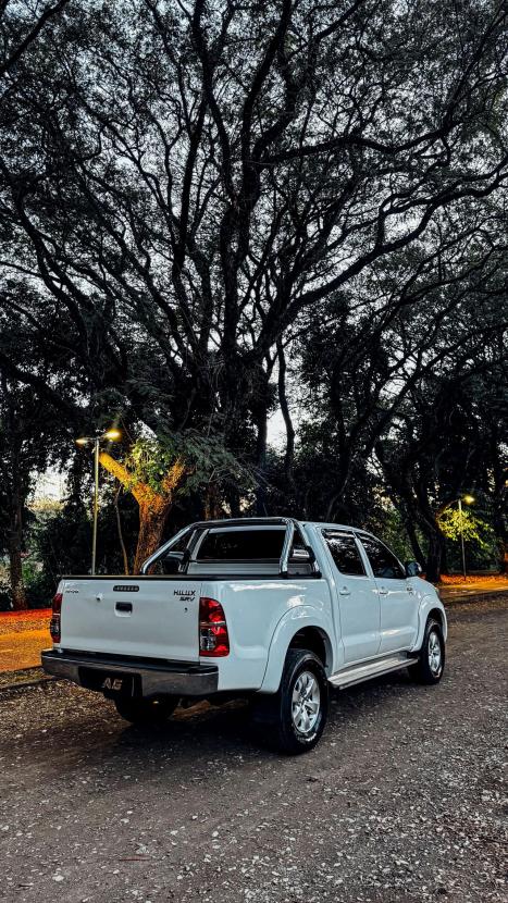 TOYOTA Hilux Caminhonete 2.7 16V 4P SRV FLEX CABINE DUPLA AUTOMTICO, Foto 13