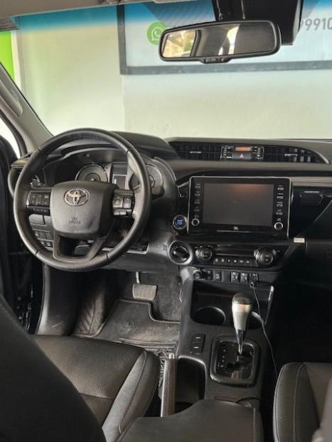 TOYOTA Hilux Caminhonete 2.8 16V SRX 4X4 TURBO DIESEL CABINE DUPLA AUTOMTICO, Foto 8