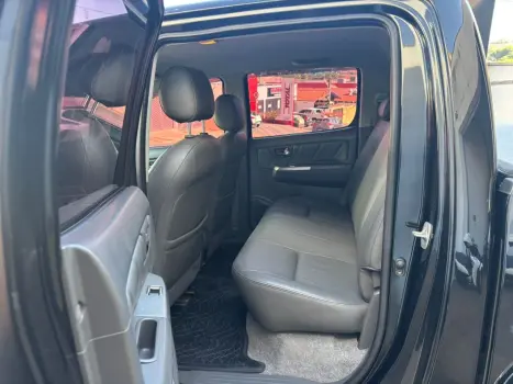 TOYOTA Hilux Caminhonete 3.0 16V 4P 4X4 SRV TURBO DIESEL CABINE DUPLA AUTOMTICO, Foto 12