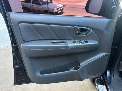 TOYOTA Hilux Caminhonete 3.0 16V 4P 4X4 SRV TURBO DIESEL CABINE DUPLA AUTOMTICO, Foto 15