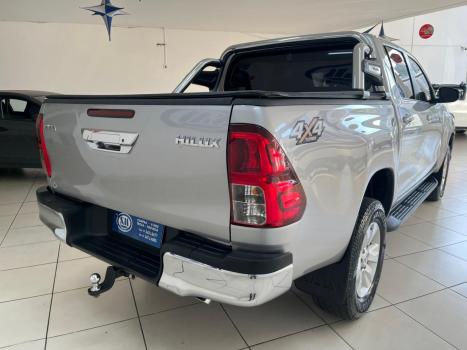 TOYOTA Hilux Caminhonete 2.7 16V 4P SR CABINE DUPLA AUTOMTICO, Foto 8