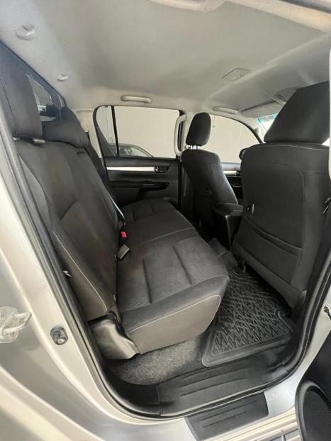 TOYOTA Hilux Caminhonete 2.7 16V 4P SR CABINE DUPLA AUTOMTICO, Foto 10