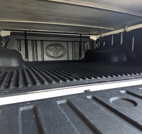 TOYOTA Hilux Caminhonete 2.8 16V SRV 4X4 DIESEL CABINE DUPLA AUTOMTICO, Foto 11