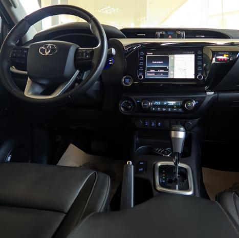 TOYOTA Hilux Caminhonete 2.8 16V SRV 4X4 DIESEL CABINE DUPLA AUTOMTICO, Foto 13