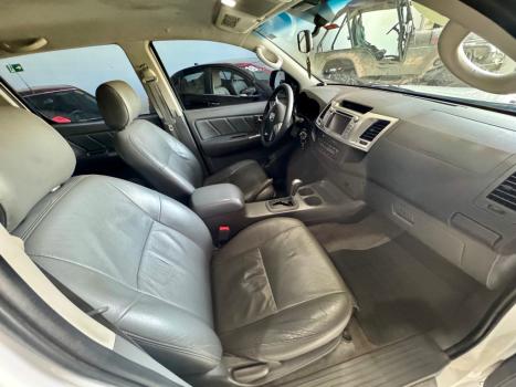 TOYOTA Hilux Caminhonete 2.7 16V 4P SRV FLEX CABINE DUPLA AUTOMTICO, Foto 7