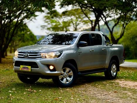 TOYOTA Hilux Caminhonete 2.7 16V 4P SR FLEX CABINE DUPLA, Foto 1