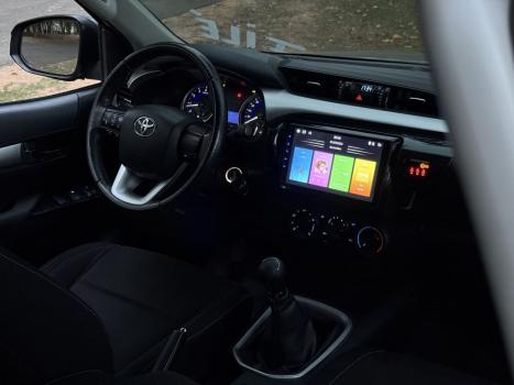 TOYOTA Hilux Caminhonete 2.7 16V 4P SR FLEX CABINE DUPLA, Foto 11