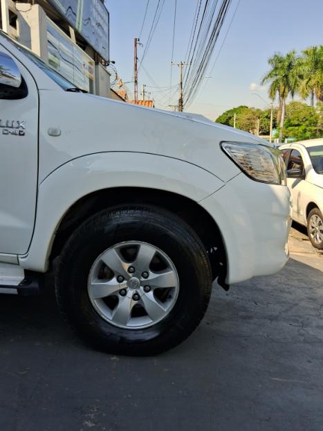 TOYOTA Hilux Caminhonete 3.0 16V 4P 4X4 SRV TURBO DIESEL CABINE DUPLA AUTOMTICO, Foto 3