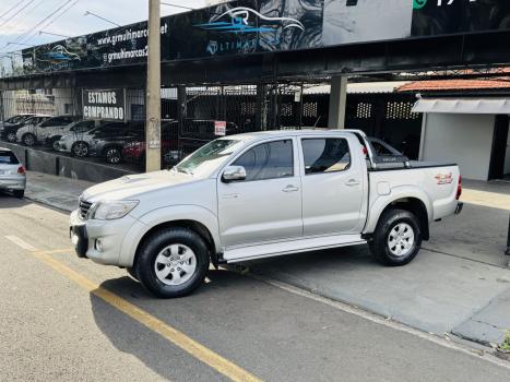 TOYOTA Hilux Caminhonete 3.0 16V 4P 4X4 SRV TURBO DIESEL CABINE DUPLA AUTOMTICO, Foto 3