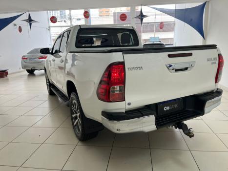 TOYOTA Hilux Caminhonete 2.7 16V 4P SRV FLEX CABINE DUPLA AUTOMTICO, Foto 6