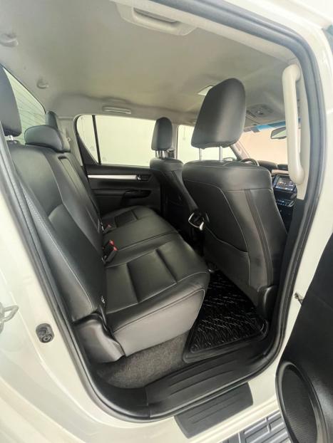 TOYOTA Hilux Caminhonete 2.7 16V 4P SRV FLEX CABINE DUPLA AUTOMTICO, Foto 10