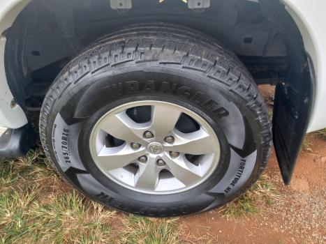 TOYOTA Hilux Caminhonete 2.7 16V 4P SRV FLEX 4X4  CABINE DUPLA AUTOMTICO, Foto 11