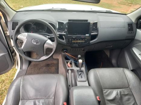 TOYOTA Hilux Caminhonete 2.7 16V 4P SRV FLEX 4X4  CABINE DUPLA AUTOMTICO, Foto 13