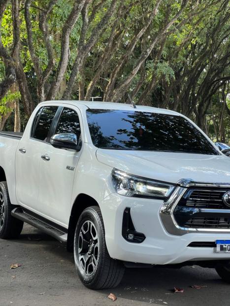 TOYOTA Hilux Caminhonete 2.8 16V SRX 4X4 DIESEL CABINE DUPLA AUTOMTICO, Foto 2