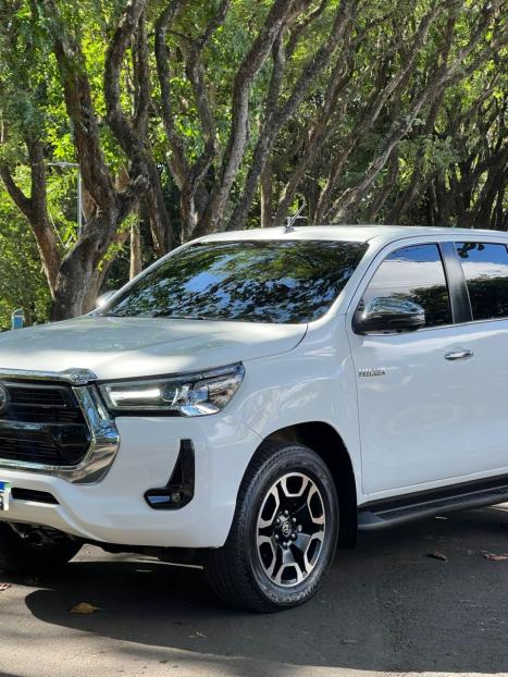 TOYOTA Hilux Caminhonete 2.8 16V SRX 4X4 DIESEL CABINE DUPLA AUTOMTICO, Foto 4