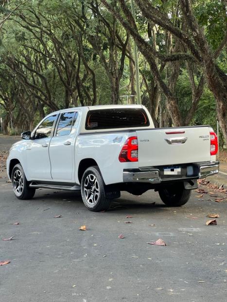 TOYOTA Hilux Caminhonete 2.8 16V SRX 4X4 DIESEL CABINE DUPLA AUTOMTICO, Foto 7