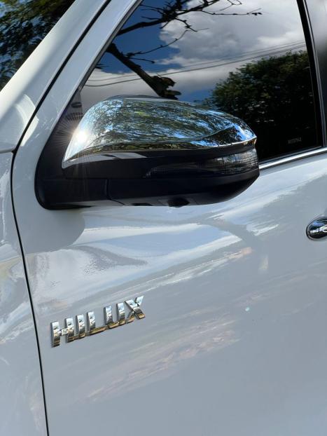 TOYOTA Hilux Caminhonete 2.8 16V SRX 4X4 DIESEL CABINE DUPLA AUTOMTICO, Foto 13