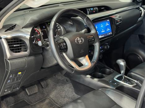 TOYOTA Hilux Caminhonete 2.8 16V SRV 4X4 DIESEL CABINE DUPLA AUTOMTICO, Foto 9