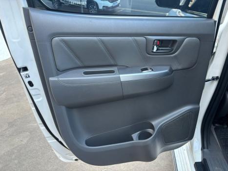TOYOTA Hilux Caminhonete 2.7 16V 4P SRV FLEX CABINE DUPLA AUTOMTICO, Foto 18