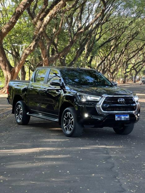 TOYOTA Hilux Caminhonete 2.8 16V SRX 4X4 TURBO DIESEL CABINE DUPLA AUTOMTICO, Foto 1