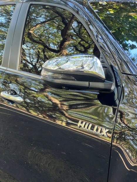 TOYOTA Hilux Caminhonete 2.8 16V SRX 4X4 TURBO DIESEL CABINE DUPLA AUTOMTICO, Foto 3