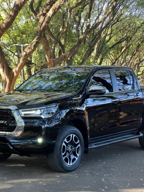 TOYOTA Hilux Caminhonete 2.8 16V SRX 4X4 TURBO DIESEL CABINE DUPLA AUTOMTICO, Foto 5