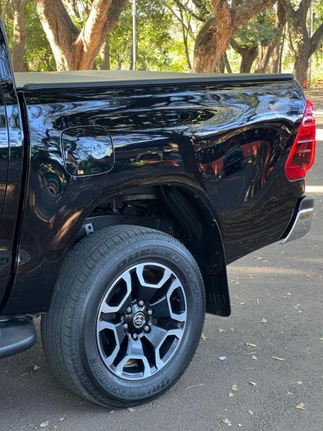 TOYOTA Hilux Caminhonete 2.8 16V SRX 4X4 TURBO DIESEL CABINE DUPLA AUTOMTICO, Foto 13