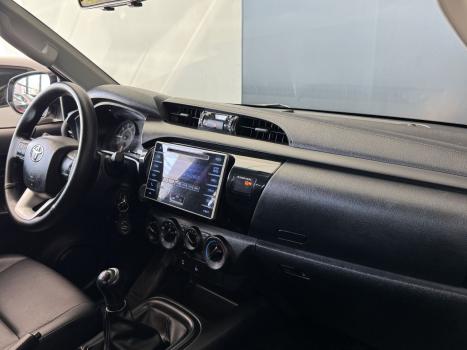 TOYOTA Hilux Caminhonete 2.8 4P 4X4 DIESEL CABINE DUPLA, Foto 7