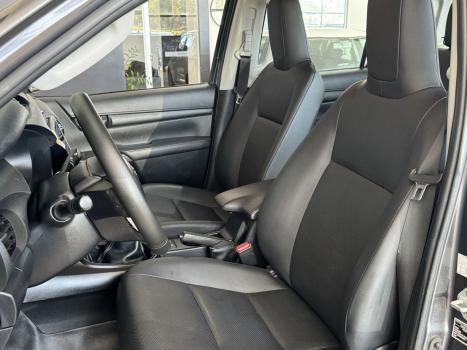 TOYOTA Hilux Caminhonete 2.8 4P 4X4 DIESEL CABINE DUPLA, Foto 13